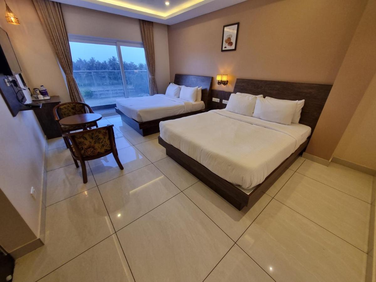 Plutus Residency Hotel Auroville Buitenkant foto
