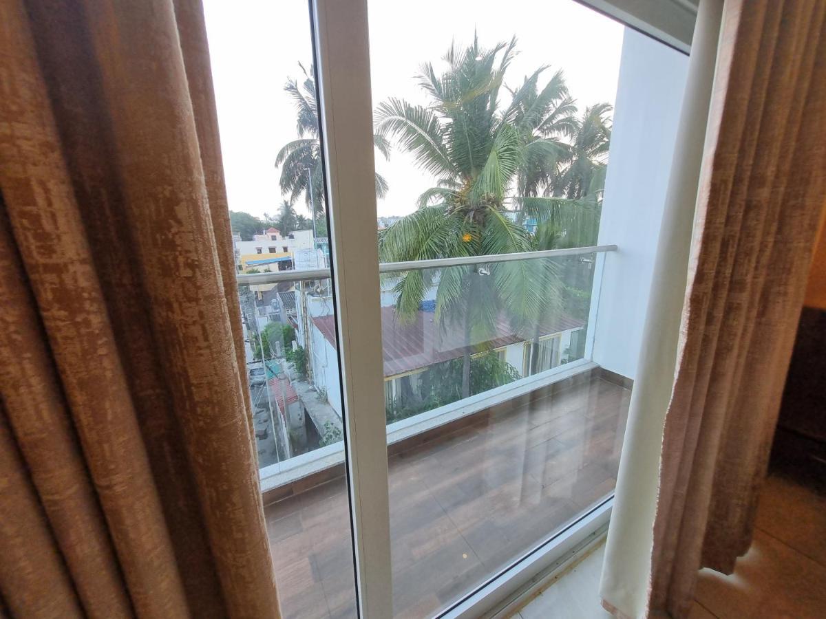 Plutus Residency Hotel Auroville Buitenkant foto