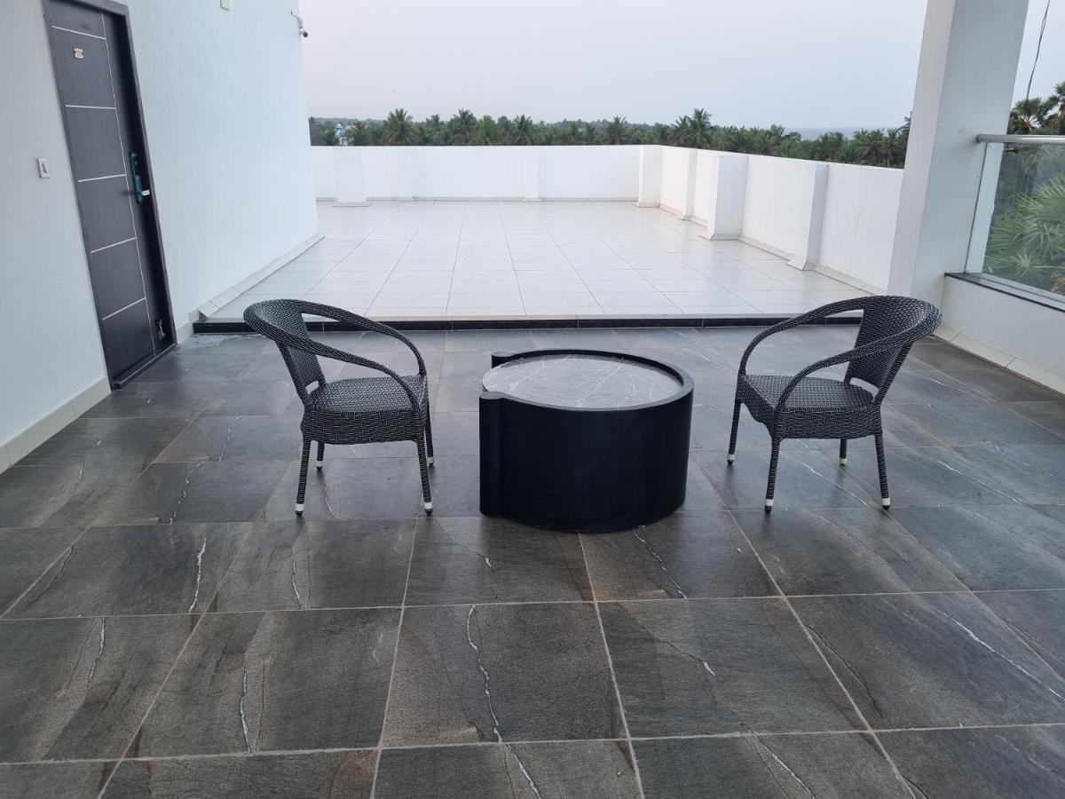 Plutus Residency Hotel Auroville Buitenkant foto